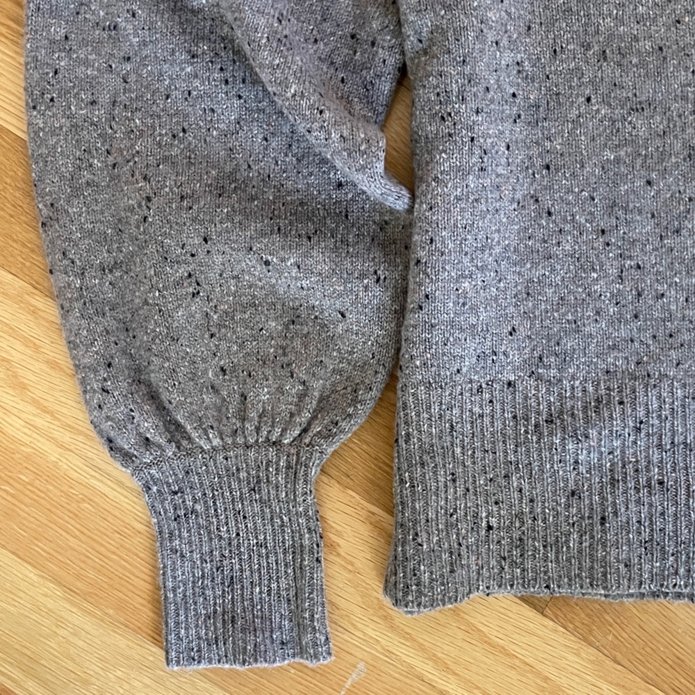 Ann Taylor Women's Crewneck Sweater in Heather Gray - Picture 3 of 8
